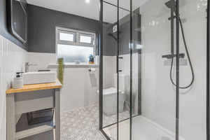 Photo 18- click for photo gallery